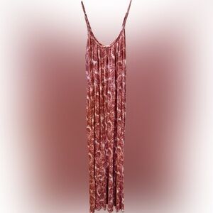 Dip Maxi Dress